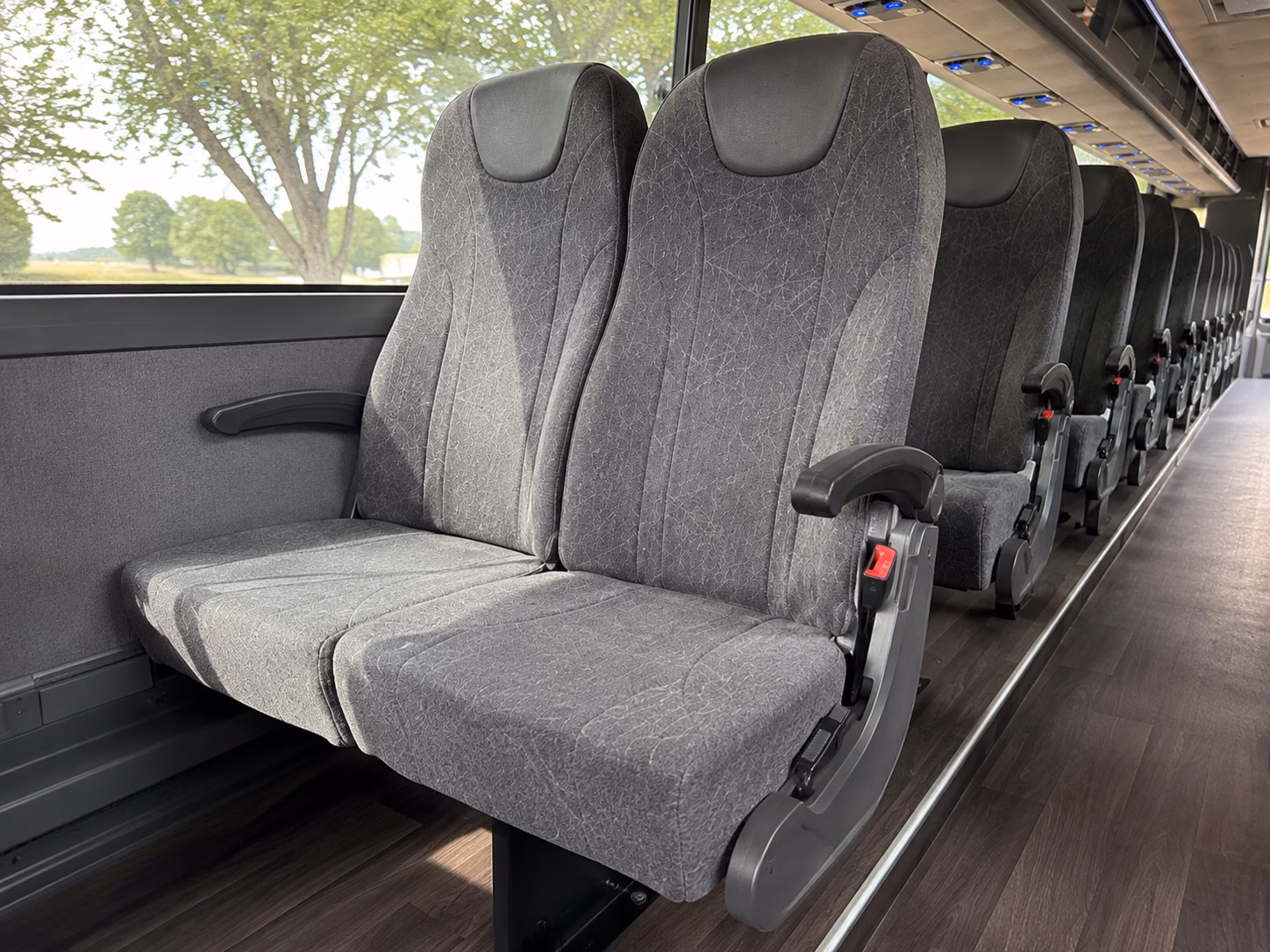 hou airport shuttles for out of town wedding guests