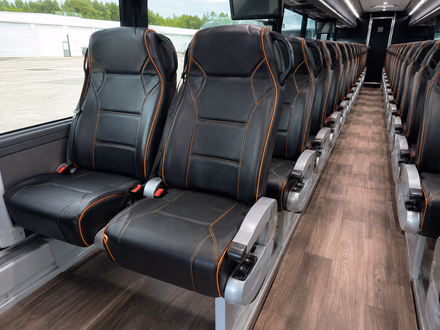 pearland construction and film crew shuttle buses