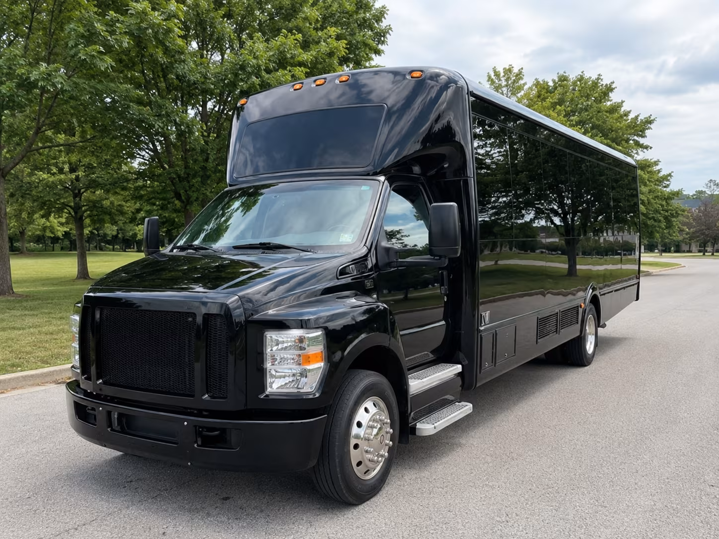 pearland corporate retreat shuttle bus rentals