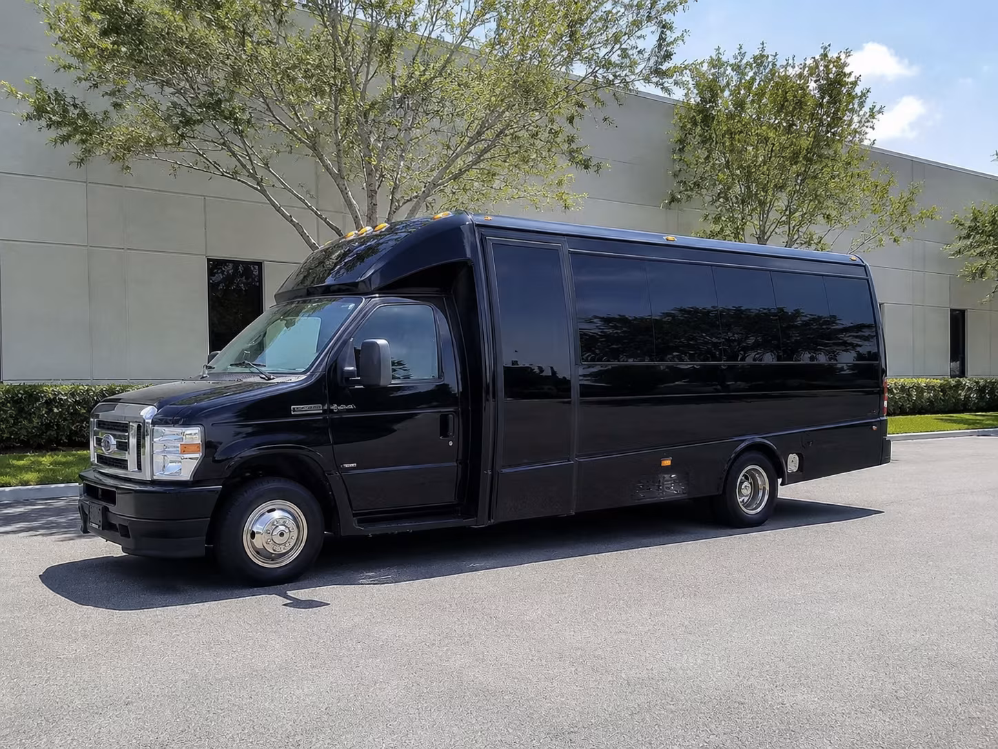 rent a field trip bus to pearland museums and science centers