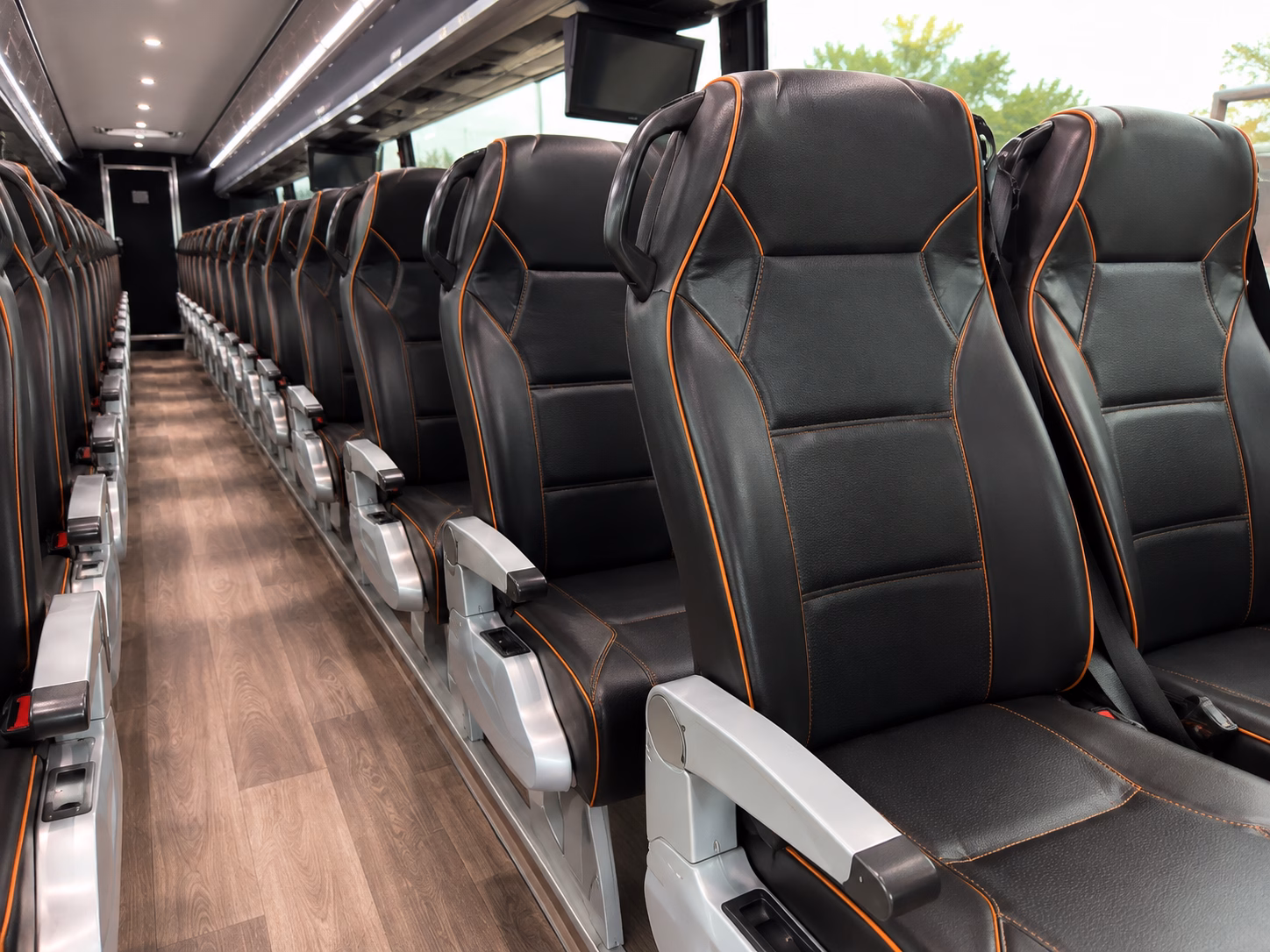 shuttle services for airline crews and airport staff in pearland